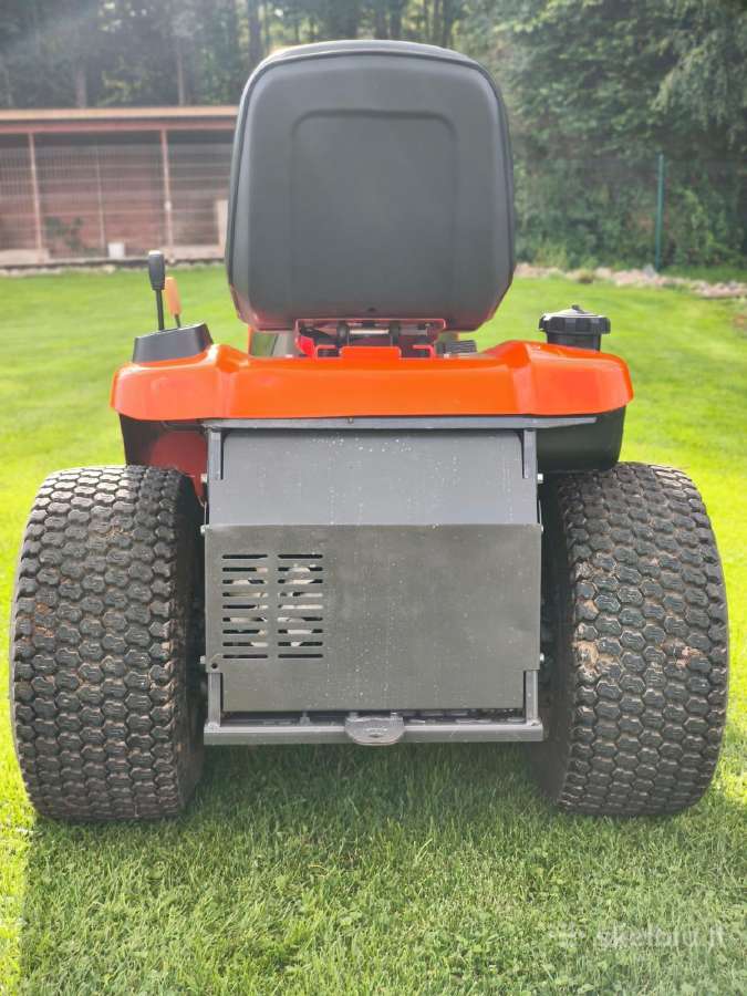 Kubota gr2120 4x4 dyzelis - nuotraukos Nr. 9