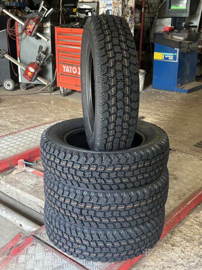 Naujos žieminės padangos mini raliui R15 185/65 - nuotraukos Nr. 2