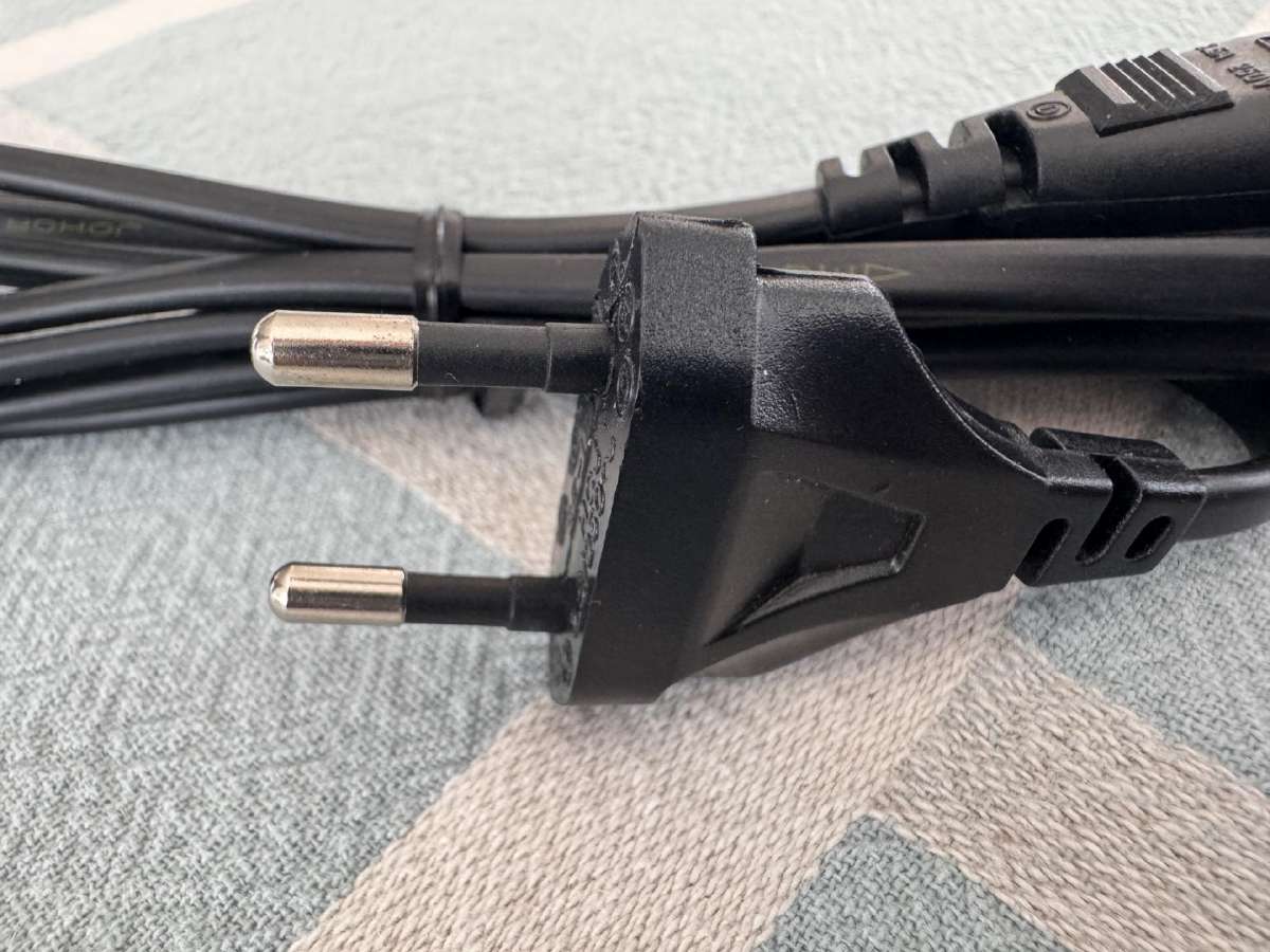 Premium Cord maitinimo laidas Ac - Iec C7, 1.5 m. - nuotraukos Nr. 2