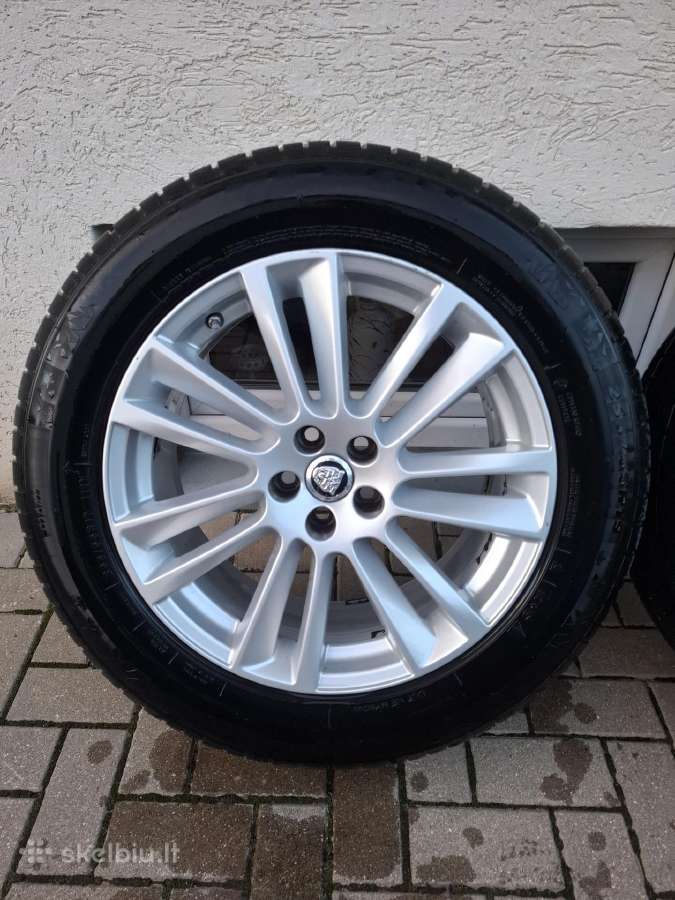 R19 Jaguar F pace ratlankiai su padangomis - nuotraukos Nr. 3