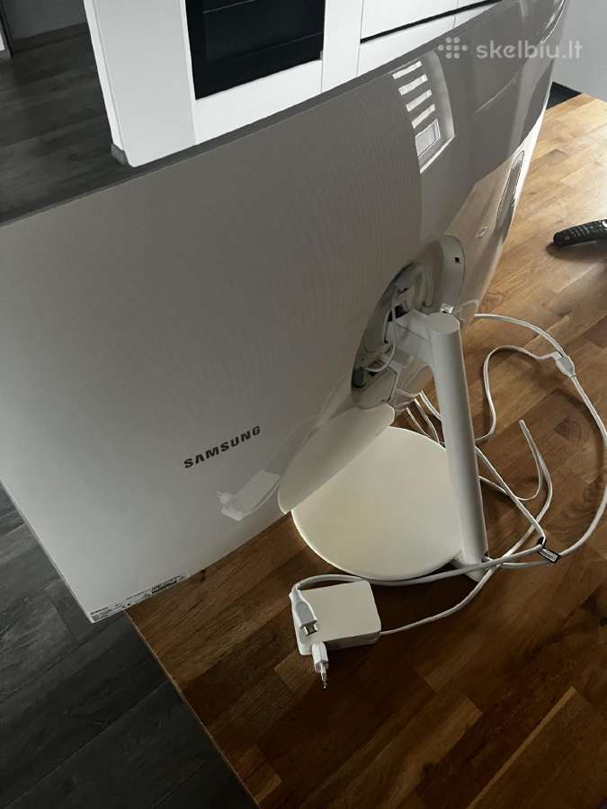 Išlenktas Qled monitorius Samsung 32 įstrižainės - nuotraukos Nr. 3