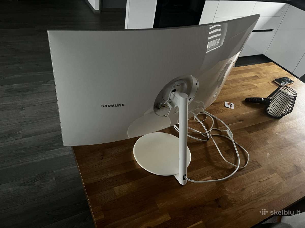 Išlenktas Qled monitorius Samsung 32 įstrižainės - nuotraukos Nr. 5
