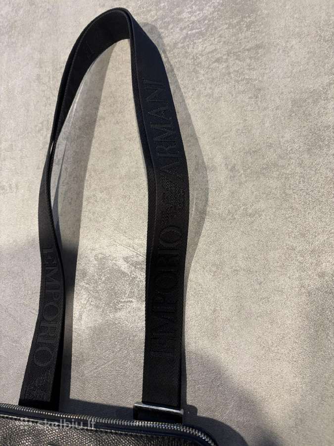 Parduodama originali Emporio Armani rankine. - nuotraukos Nr. 5