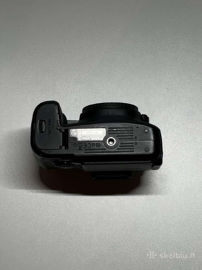 Canon EOS 60d + 3 akumuliatoriai (Rida tik 34k) - nuotraukos Nr. 4