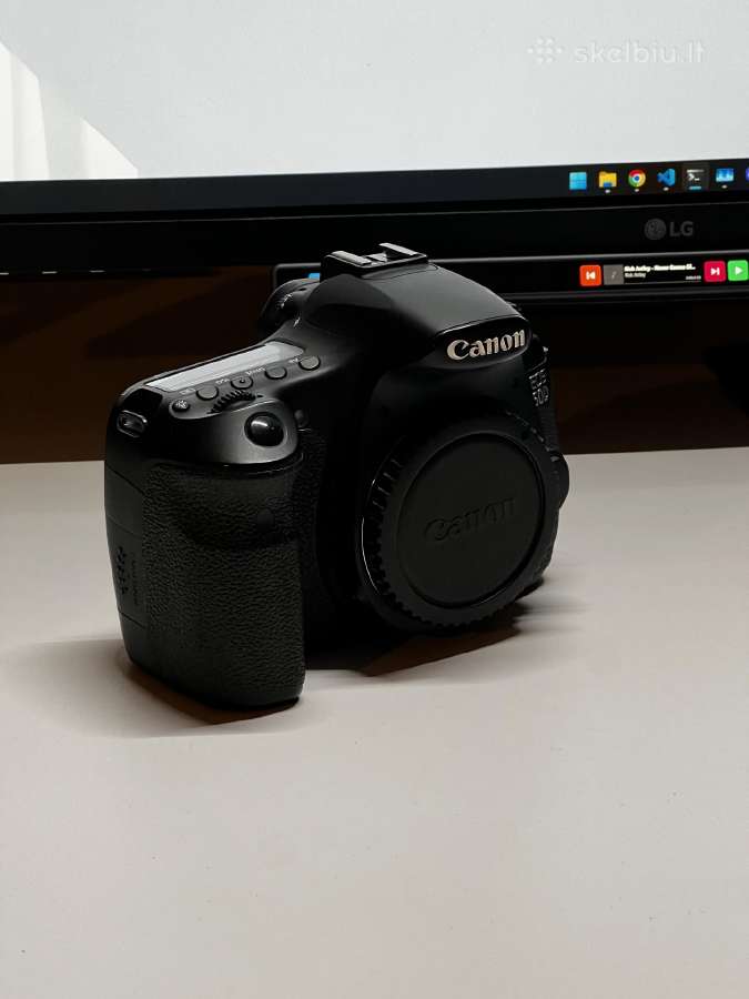 Canon EOS 60d + 3 akumuliatoriai (Rida tik 34k) - nuotraukos Nr. 2