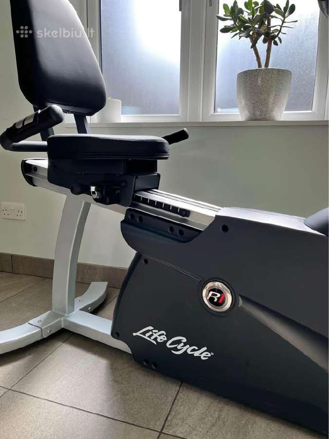 Dviratis treniruoklis Life Fitness R1 track+ - nuotraukos Nr. 4