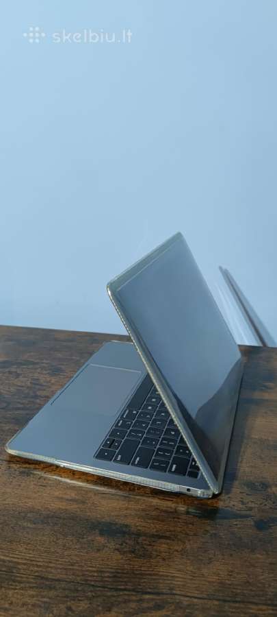 MacBook Air 13 2019, Retina,142 ciklai, Space Grey - nuotraukos Nr. 7