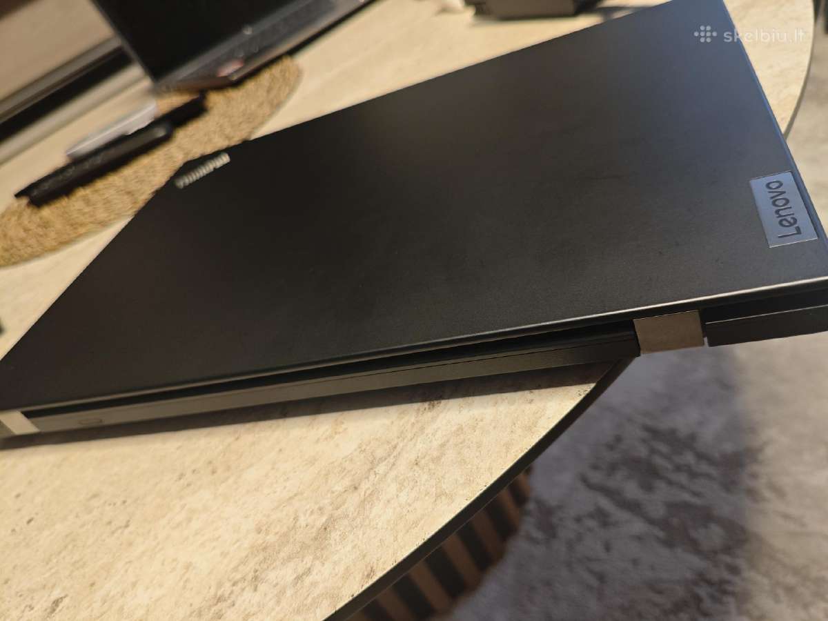 Lenovo Thinkpad P15v Gen 2 - nuotraukos Nr. 4