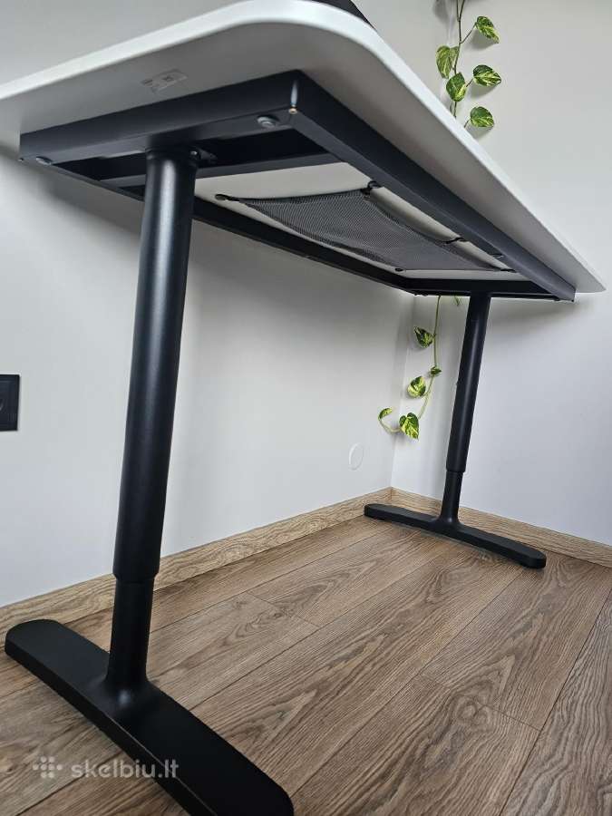 Ikea bekant reguliuojamo aukščio stalas - nuotraukos Nr. 3