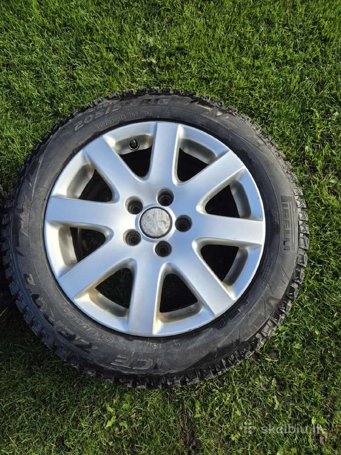 Padangos Pirelli 205/55 R16 su VW ratlankiais - nuotraukos Nr. 4
