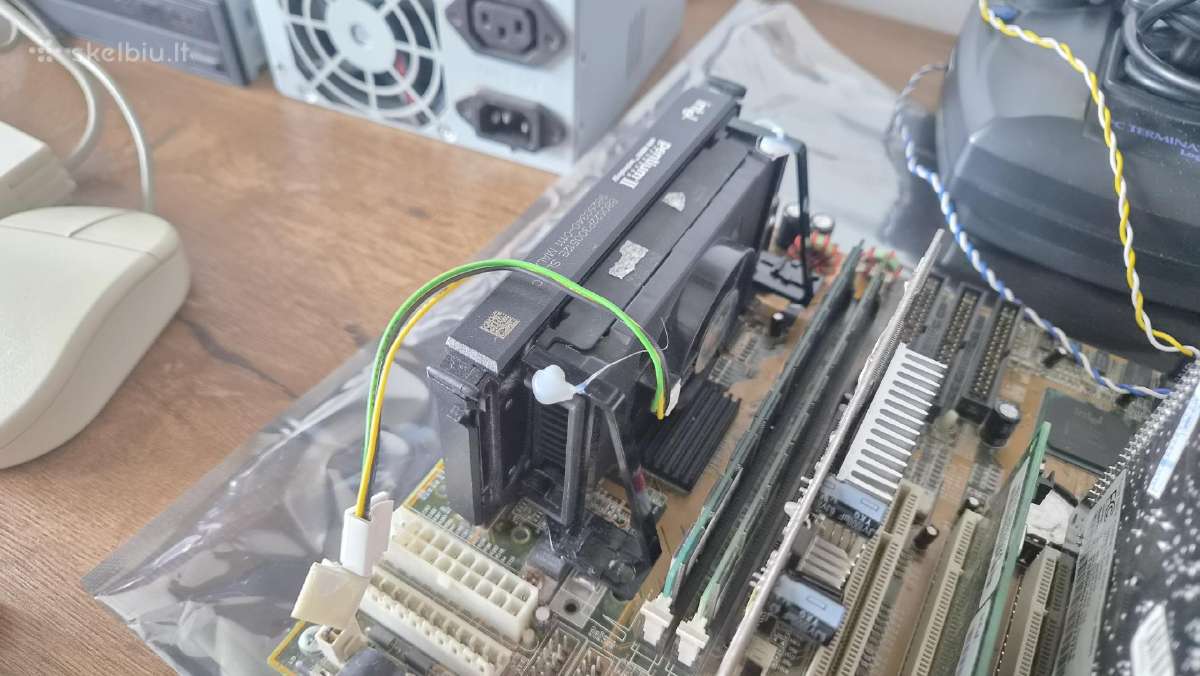 Diy retro Pc Intel Pentium 2 300 MHz - nuotraukos Nr. 14