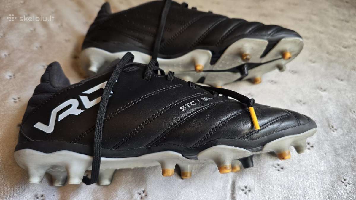 Futbolo batai - nuotraukos Nr. 6