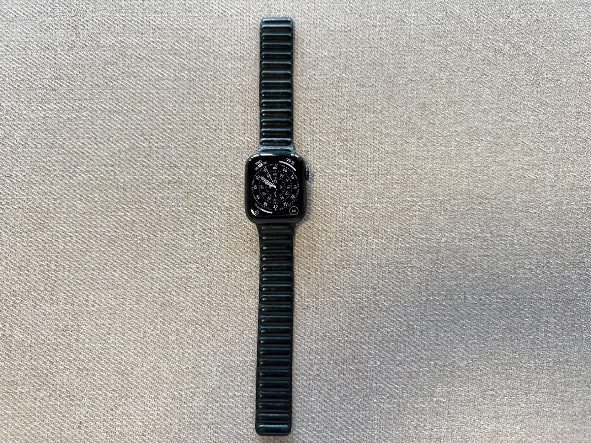Apple Watch 7, 45 mm Green Aluminium and Ceramic - nuotraukos Nr. 8