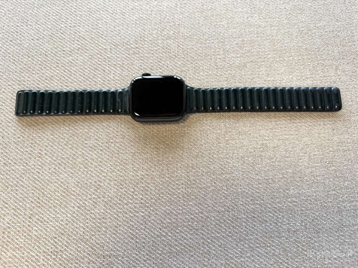 Apple Watch 7, 45 mm Green Aluminium and Ceramic - nuotraukos Nr. 10