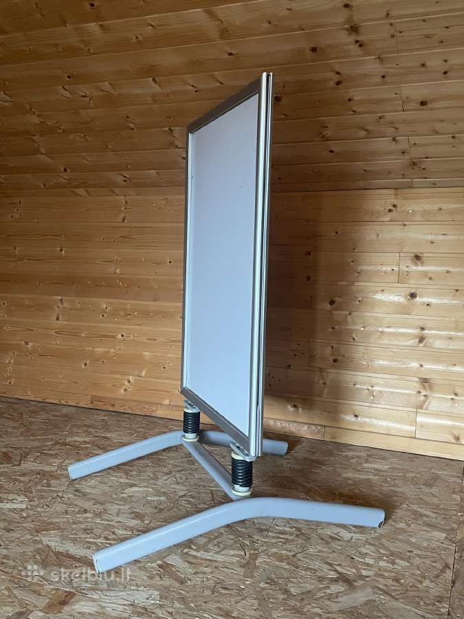 Stovas reklamai pastatomas - nuotraukos Nr. 2