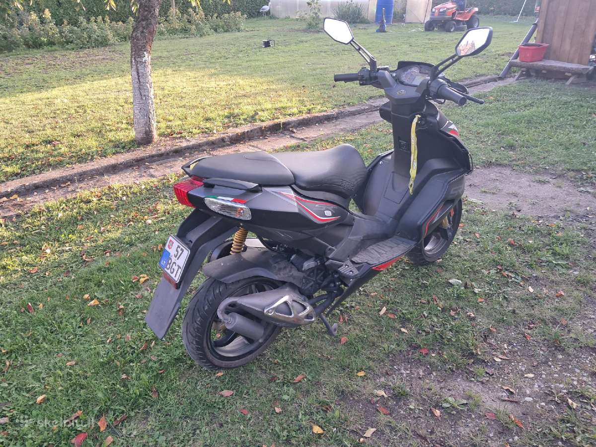 Aprilia sr50 - nuotraukos Nr. 7