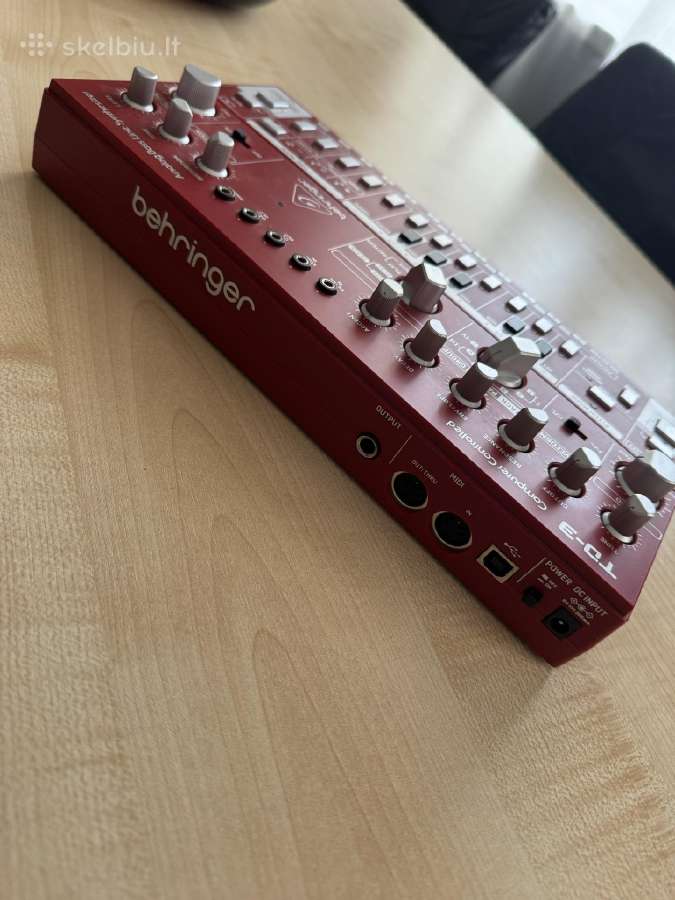 Behringer Td-3 (raudonos spalvos) - nuotraukos Nr. 2