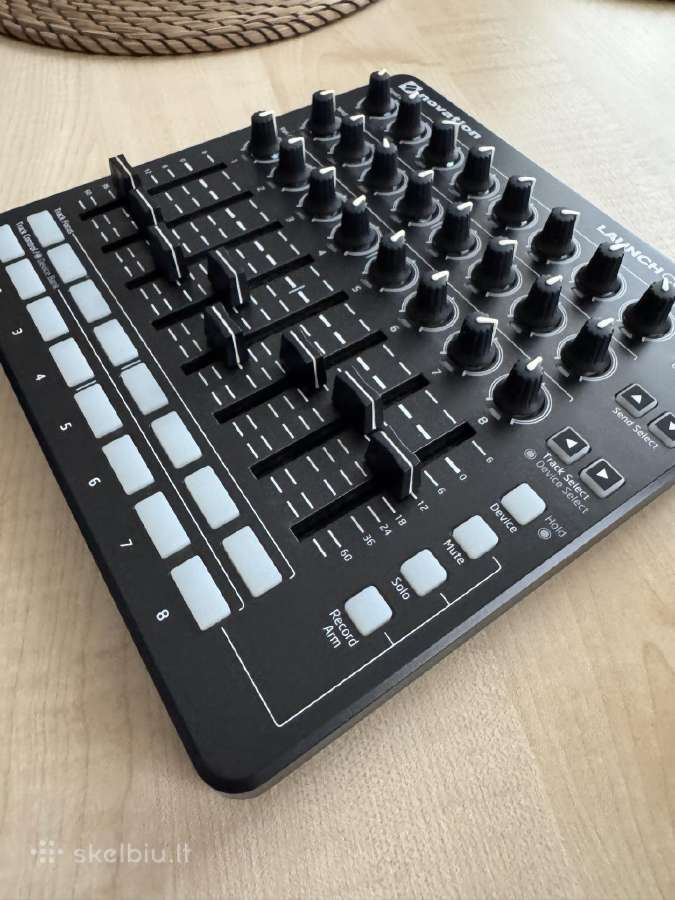 Novation Launch Control XL Mk2 - nuotraukos Nr. 3