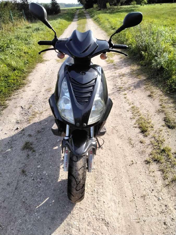 Motoroleris - nuotraukos Nr. 3