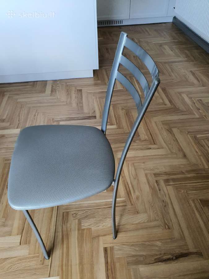 Naudotas stalas su kėdėm - nuotraukos Nr. 5