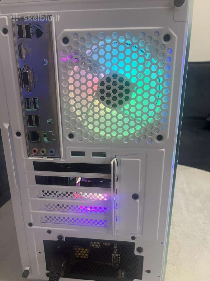Baltas gaming pc - nuotraukos Nr. 4