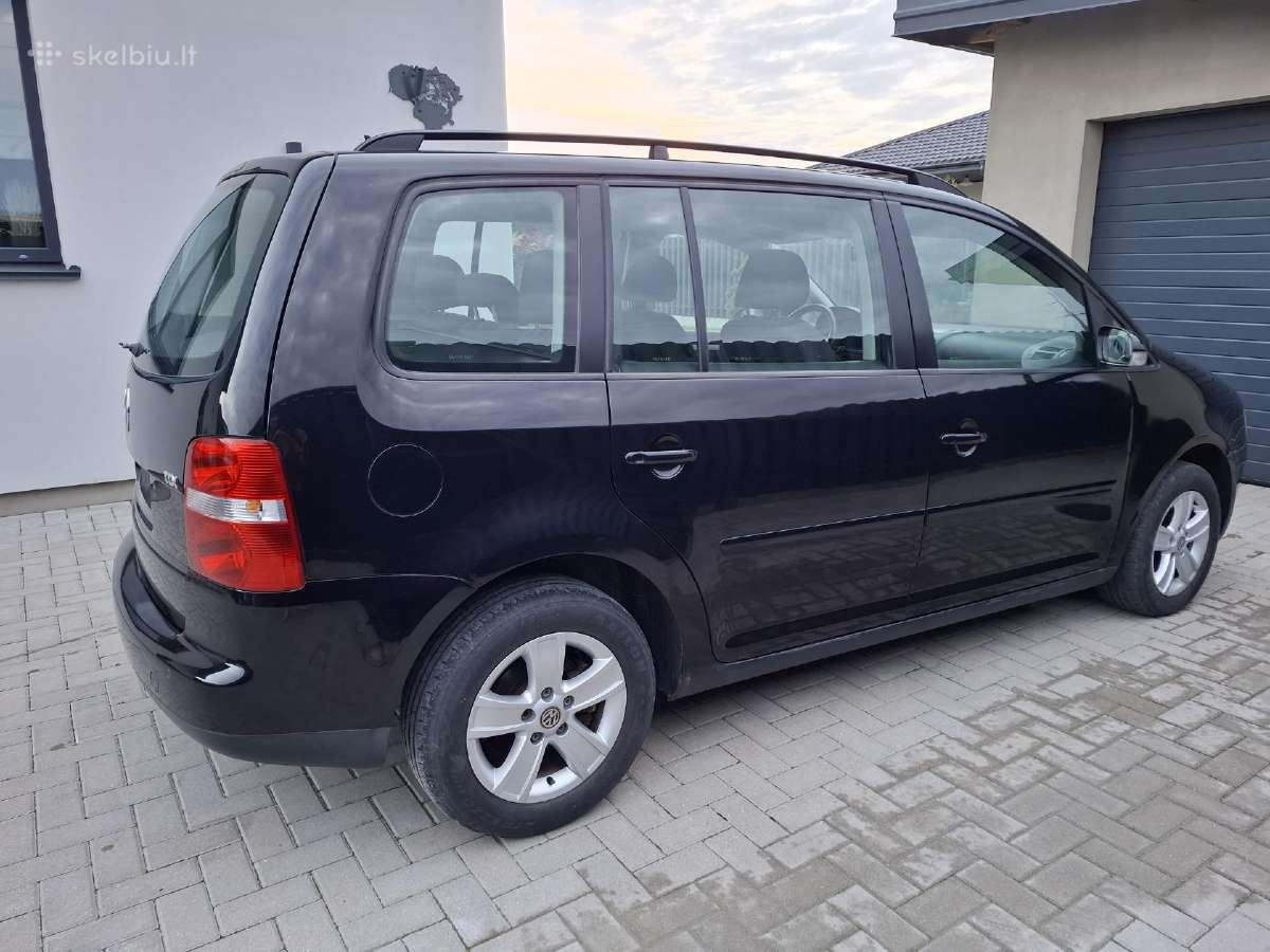 Volkswagen Touran - nuotraukos Nr. 4