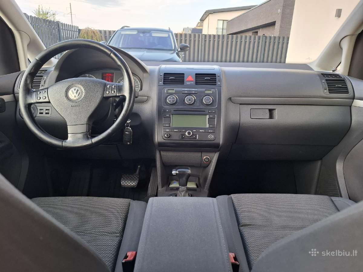 Volkswagen Touran - nuotraukos Nr. 8