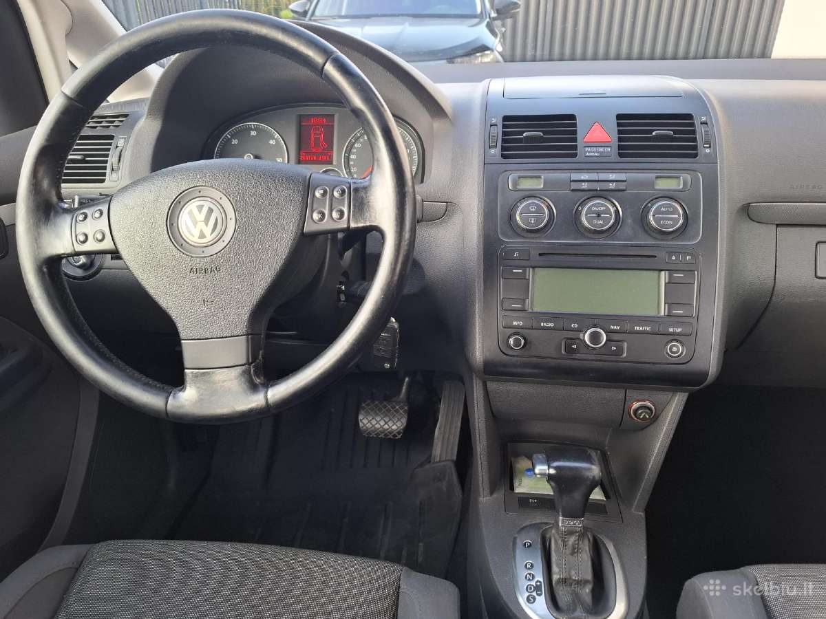 Volkswagen Touran - nuotraukos Nr. 9