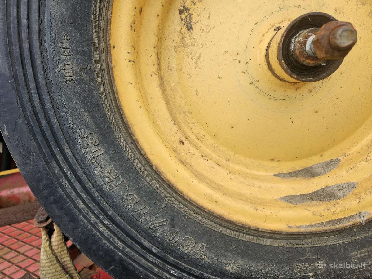Vaderstad Rapid 400 Detalės Padangos - nuotraukos Nr. 3
