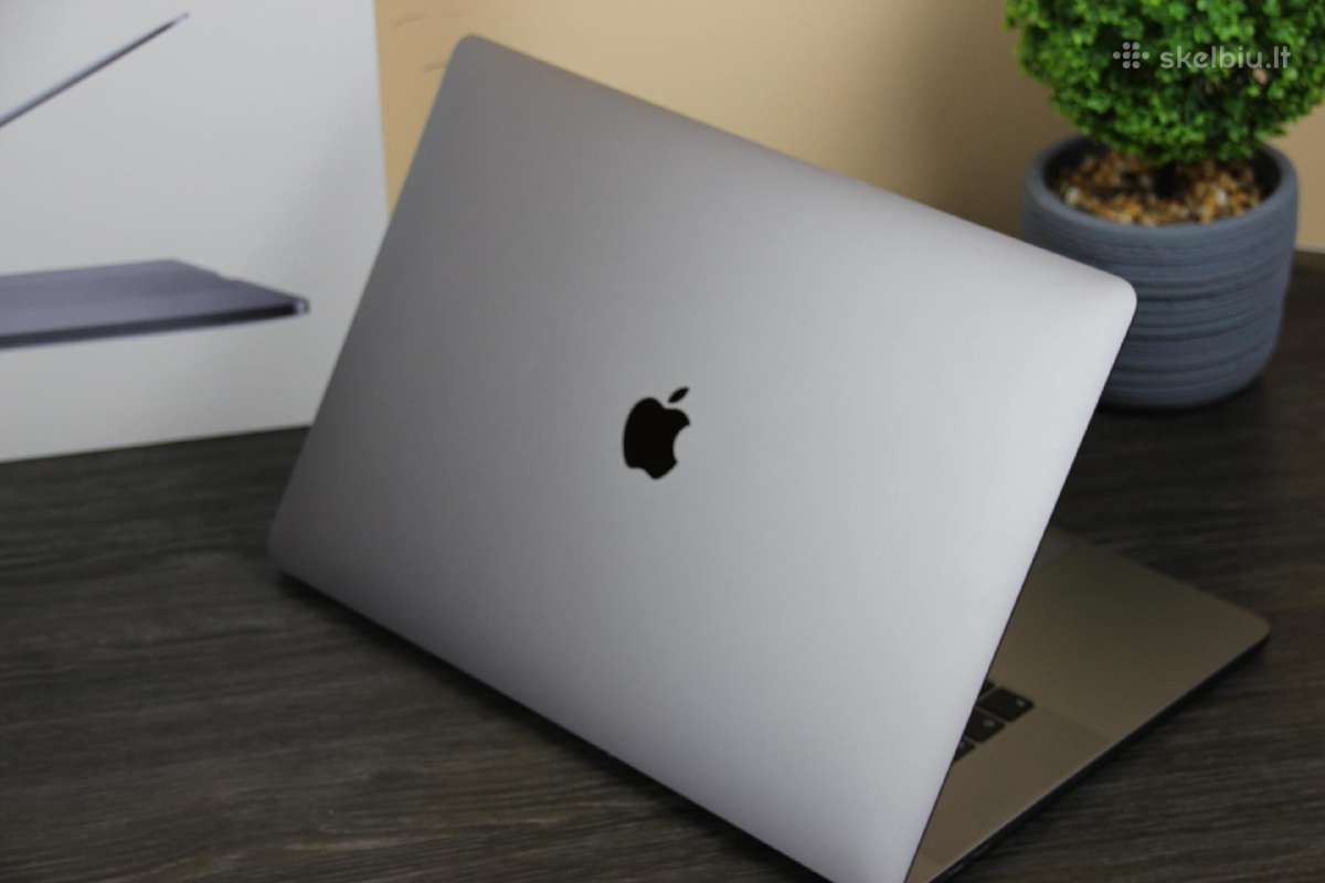 Apple MacBook Pro A1990 15,4 labai gera būklė - nuotraukos Nr. 7