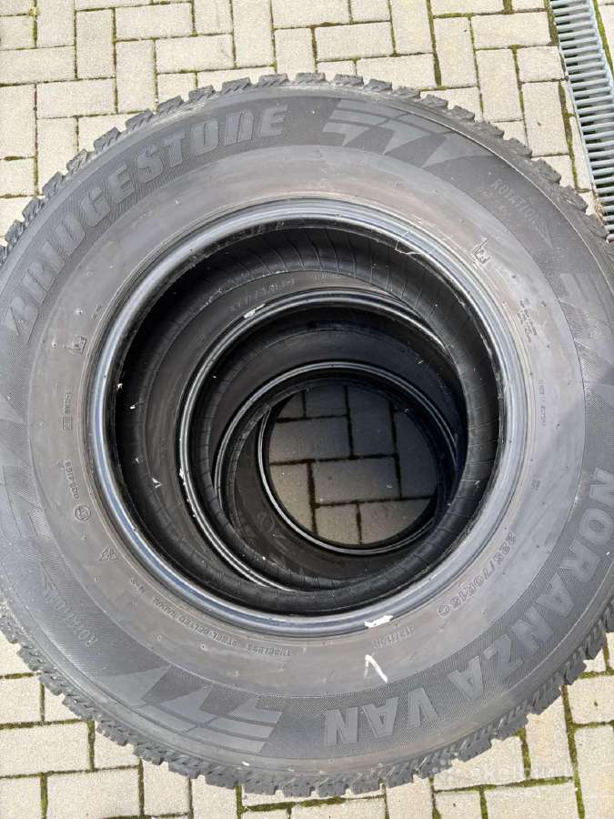 Padangos žieminės 225/70r15 C-4 vnt - nuotraukos Nr. 2