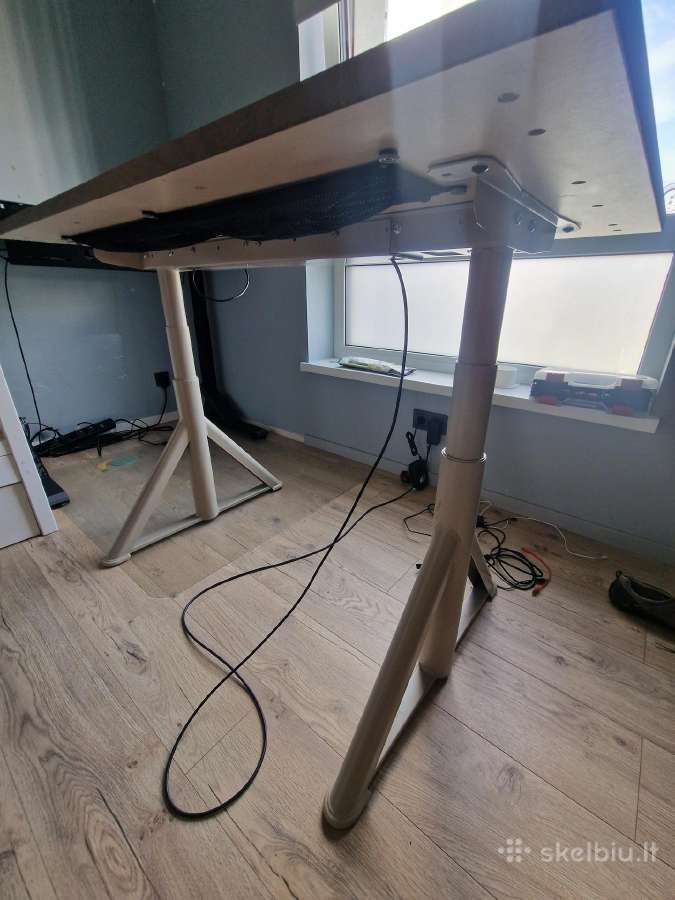 Ikea Idasen reguliuojamo aukščio stalas - nuotraukos Nr. 4