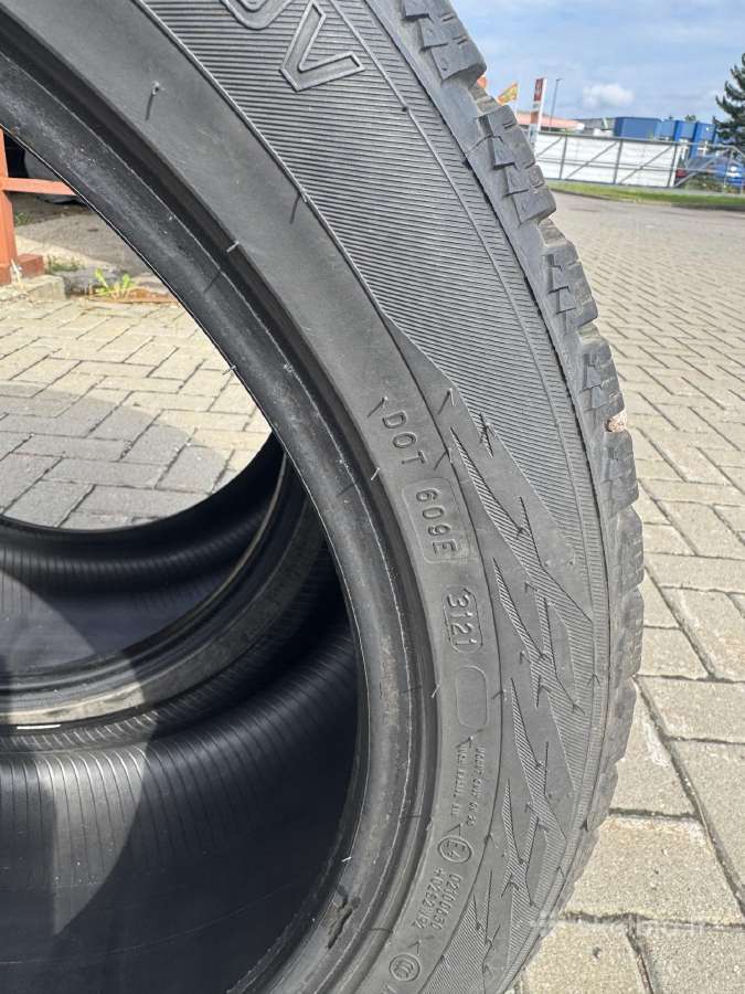Žieminės padangos 315/35r20 Nokian - nuotraukos Nr. 11