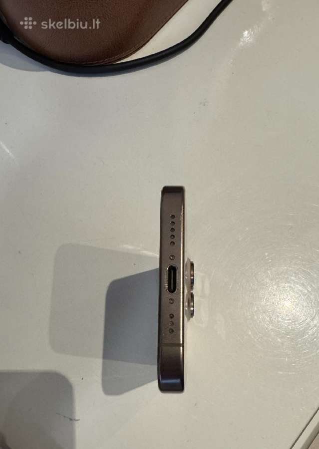 iPhone 16 pro auksinis, neįsijungia - nuotraukos Nr. 5