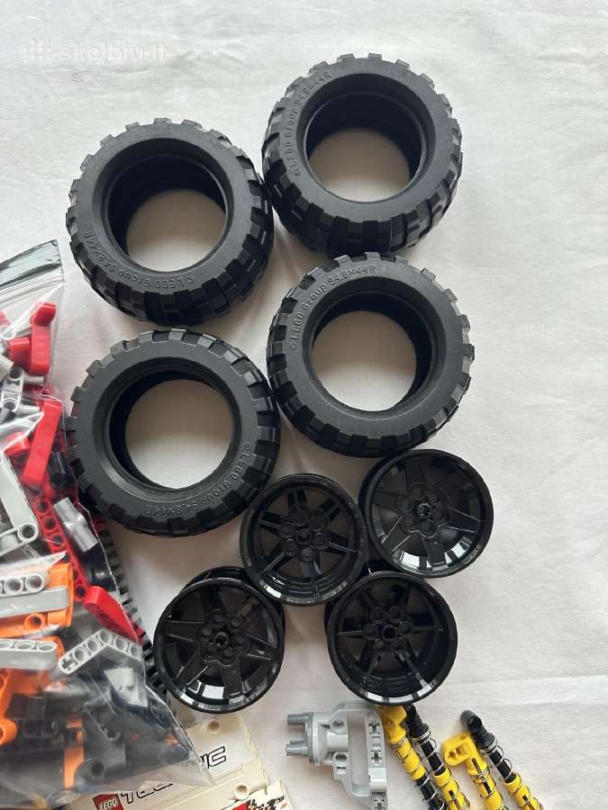 Lego Technic 9398 crawler - nuotraukos Nr. 3