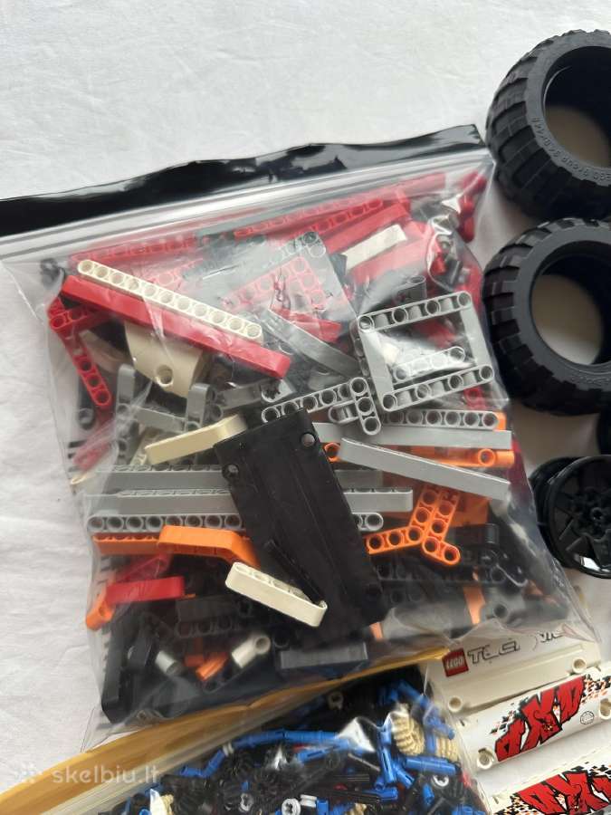 Lego Technic 9398 crawler - nuotraukos Nr. 4