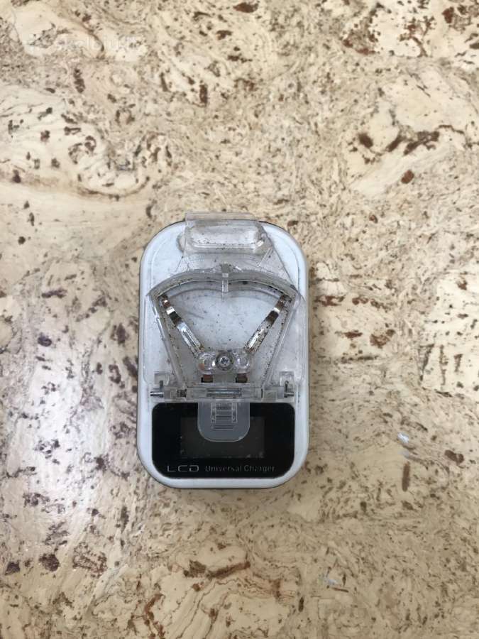 Usb įkroviklis su LCD ekranu mobiliems telefonams - nuotraukos Nr. 2