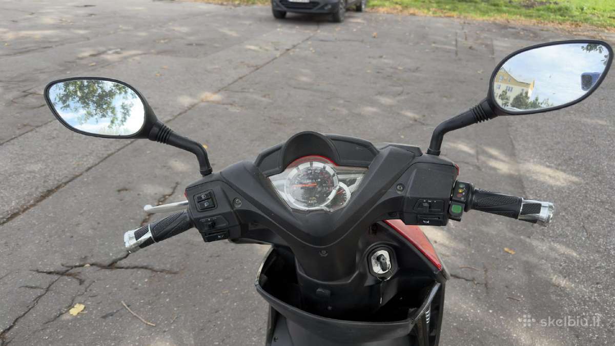 Parduodu elektrinį motorolerį - nuotraukos Nr. 4