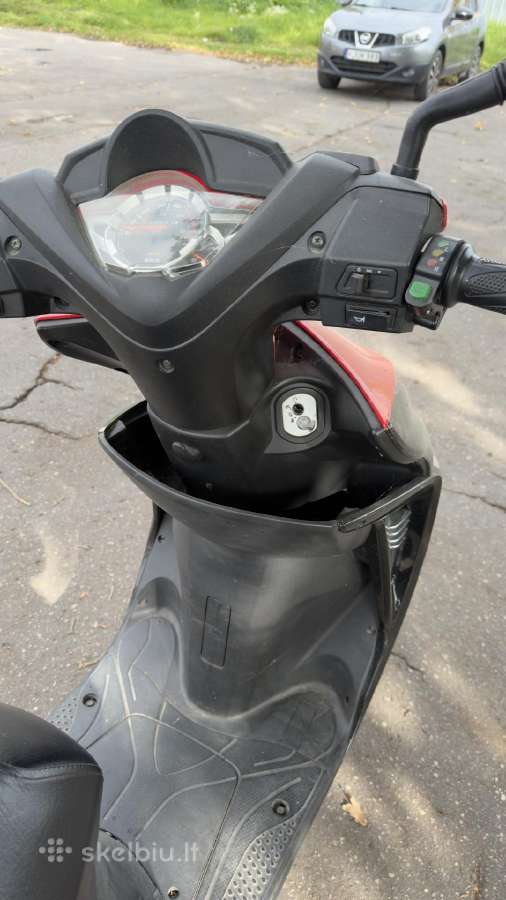 Parduodu elektrinį motorolerį - nuotraukos Nr. 5