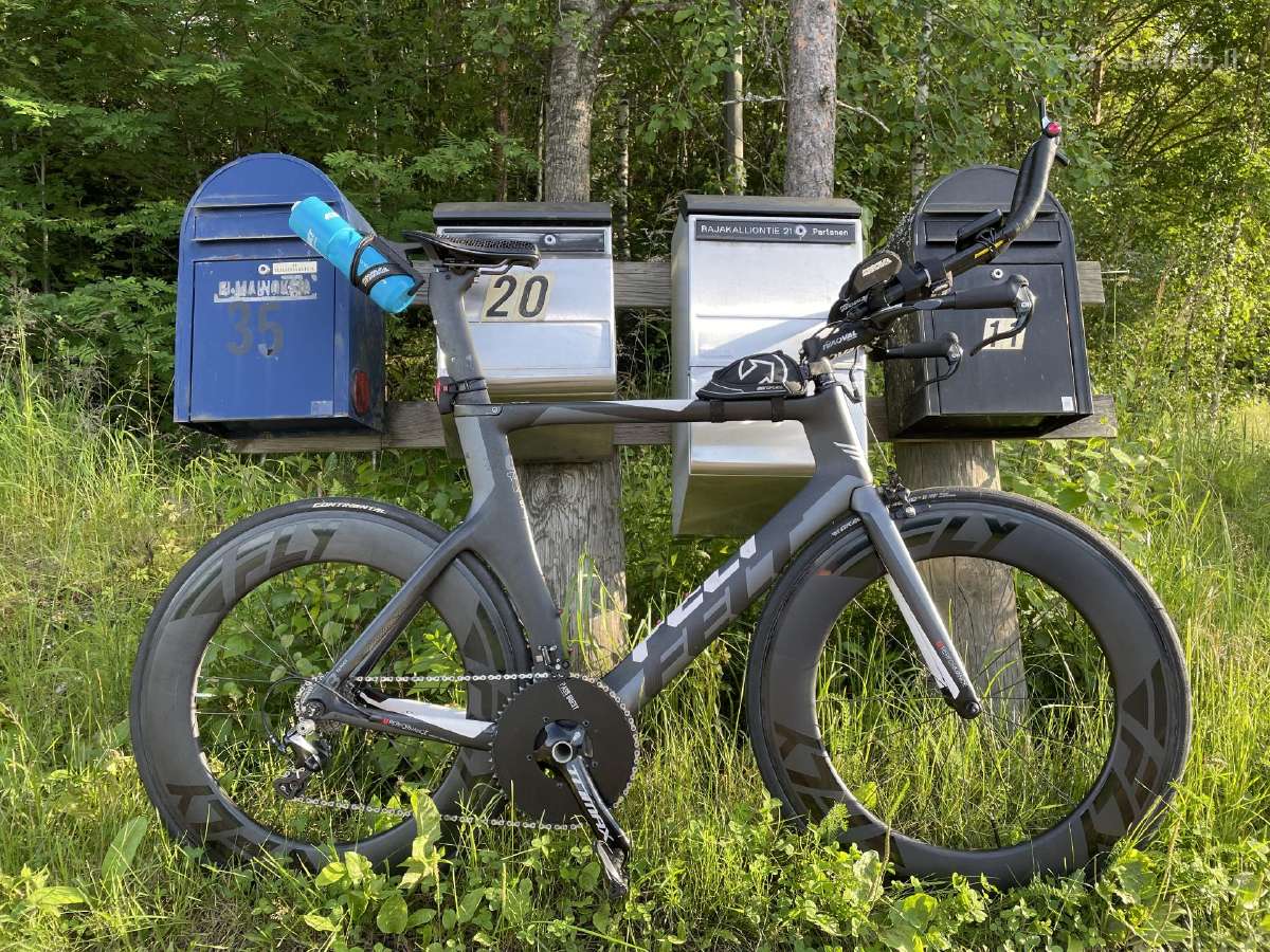 Felt B12 - carbon triatlono / TT dviratis - nuotraukos Nr. 3