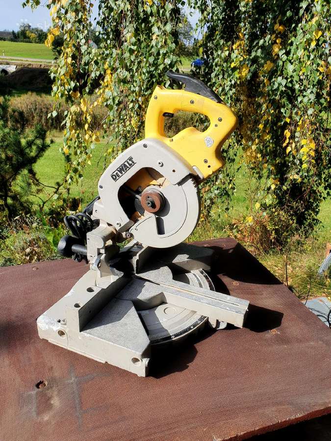 Dewalt skersavimo stakles - nuotraukos Nr. 9