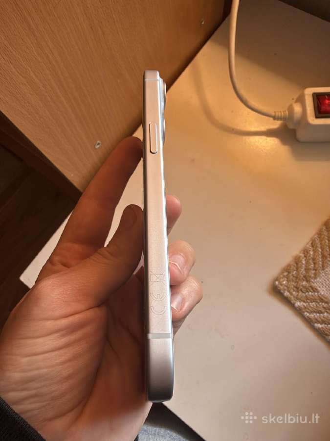iPhone 15 naujas - nuotraukos Nr. 3