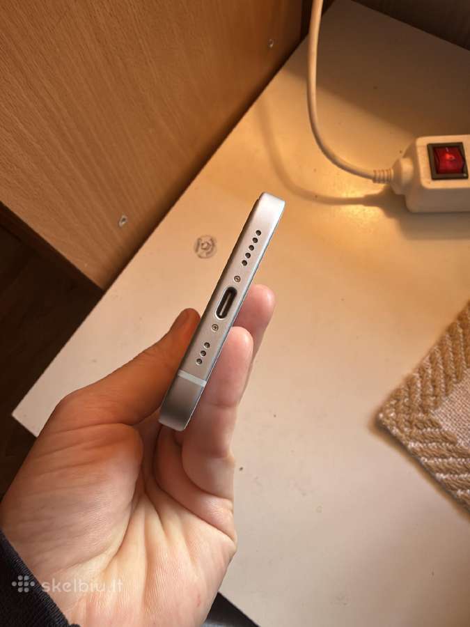 iPhone 15 naujas - nuotraukos Nr. 4