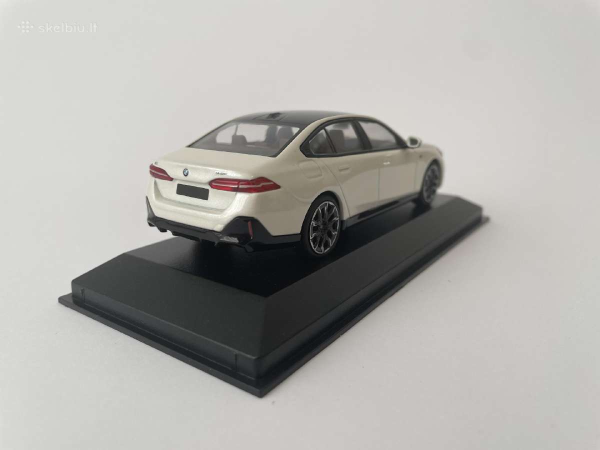 Parduodu Bmw i5 1/43 modeliuką - nuotraukos Nr. 6