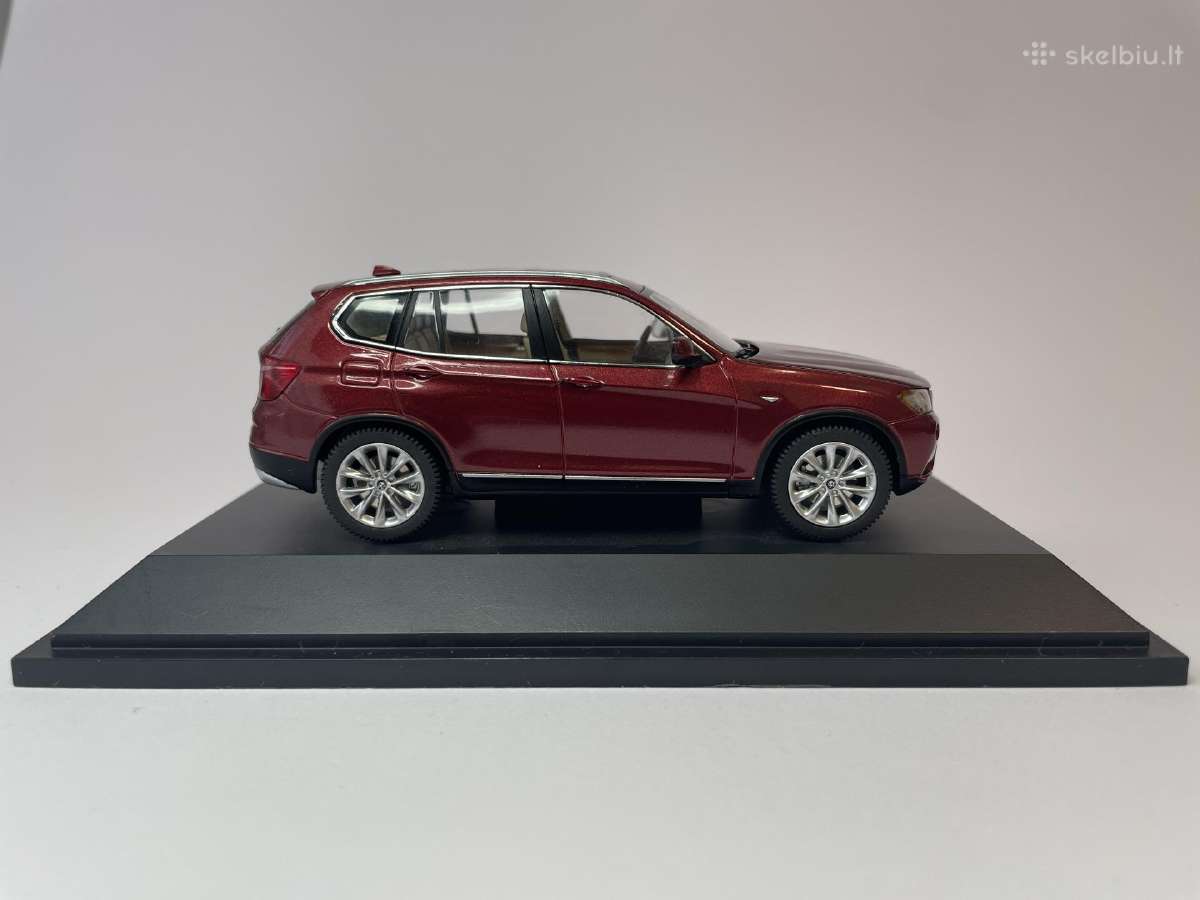 Parduodu Bmw X3 1/43 modeliuką - nuotraukos Nr. 4
