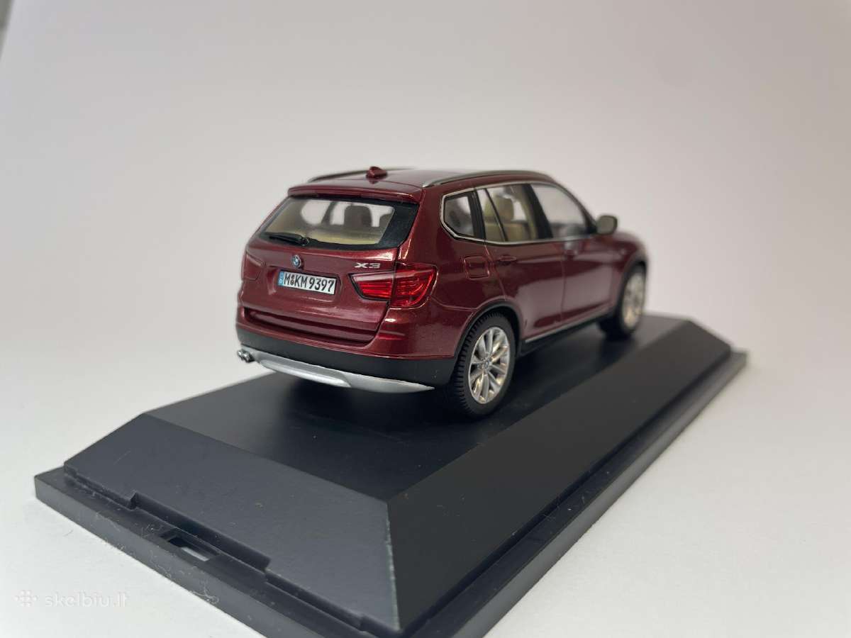 Parduodu Bmw X3 1/43 modeliuką - nuotraukos Nr. 5