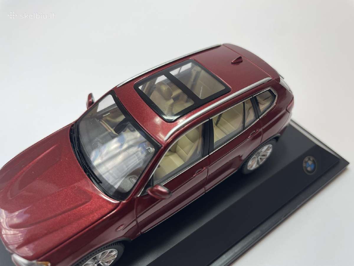 Parduodu Bmw X3 1/43 modeliuką - nuotraukos Nr. 9