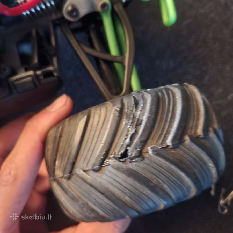 Traxxas mini Grave Digger - nuotraukos Nr. 7