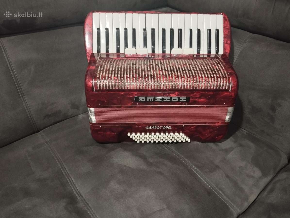 Parduodame vokiška 60 bosu akordiona hohner - nuotraukos Nr. 12