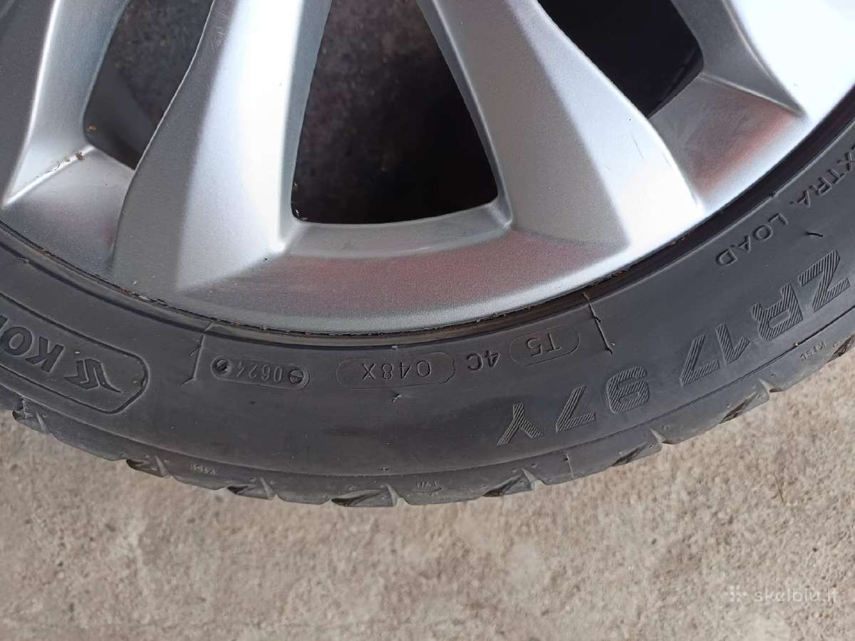 Padangos su ratlankiais 235/45 R17. Padangos - nuotraukos Nr. 2